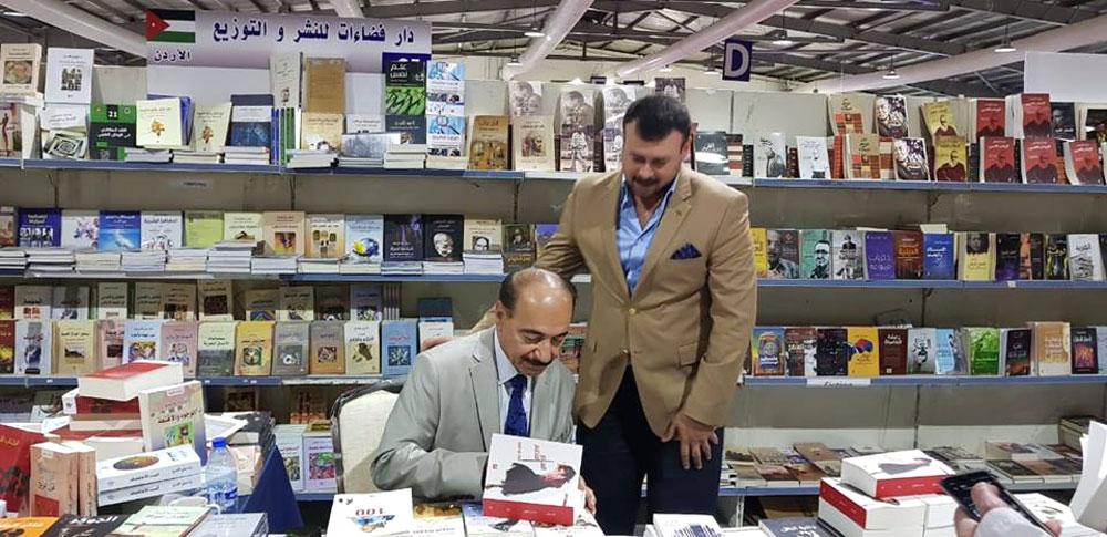 إبداع خيال الروائي في صنع عوالمه