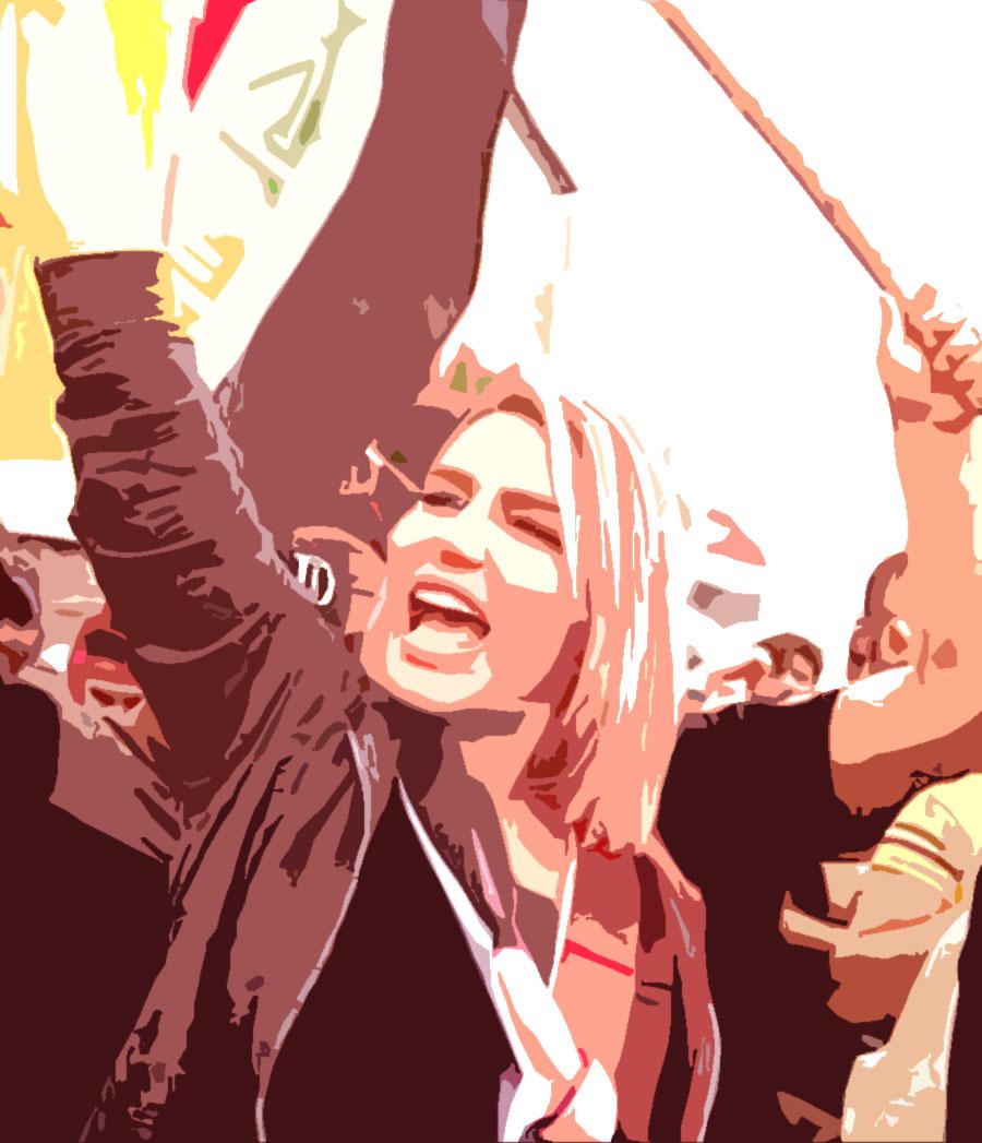 أعداد النساء المشاركات في التظاهرات، الفتيات هناك يقدمن الطعام والإسعافات الأولية وكل شيء يمكن تقديمه لدعم المتظاهرين