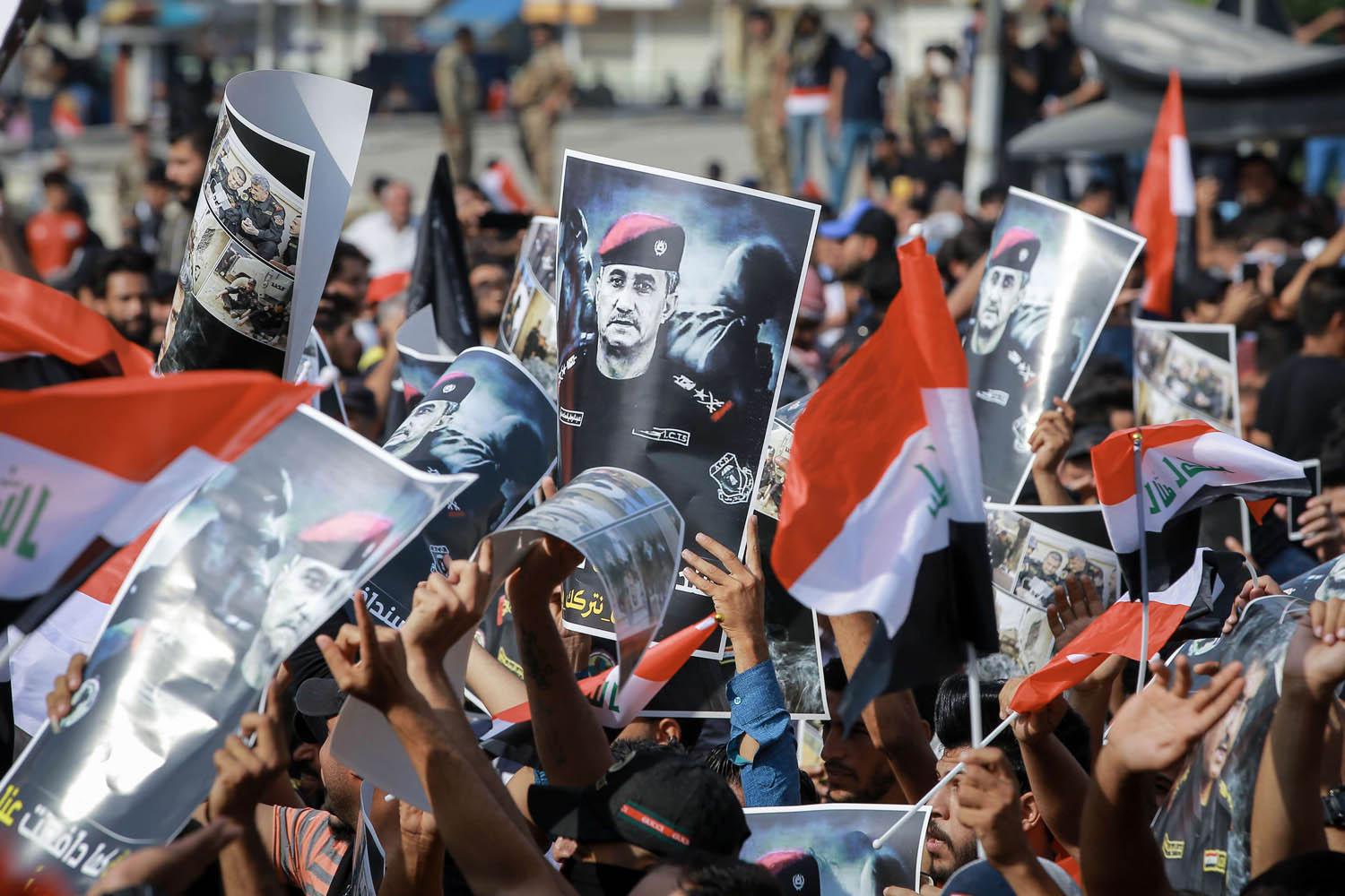 متظاهرون عراقيون يحتجون على اقالة الساعدي