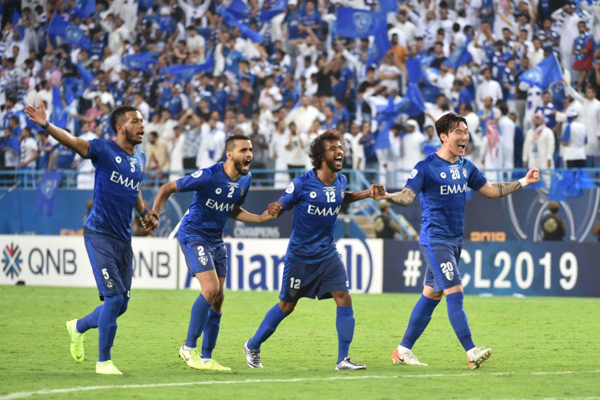 الهلال يقترب من اللقب للمرة الأولى بالنظام الجديد