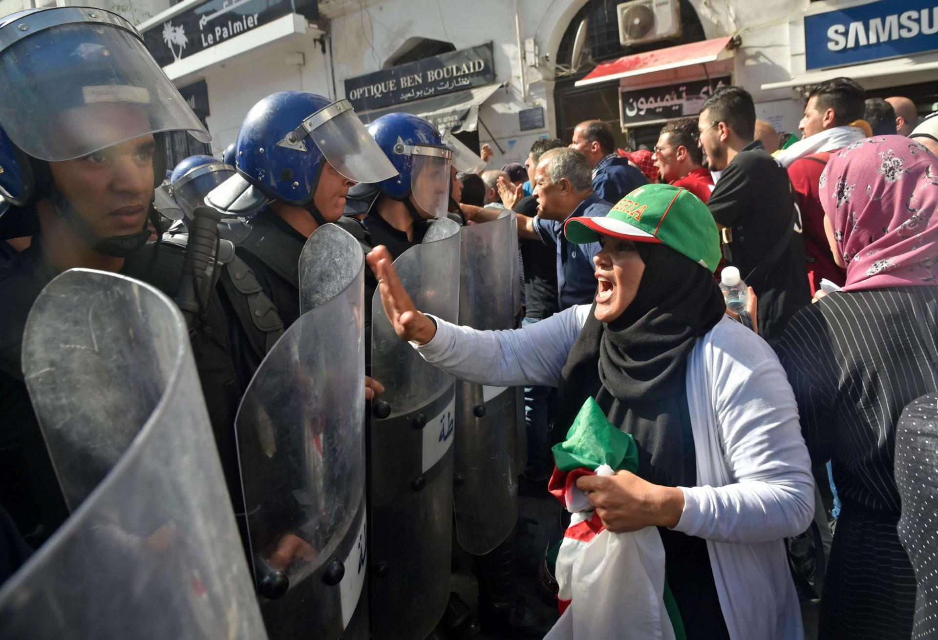 احتجاجات الجزائر