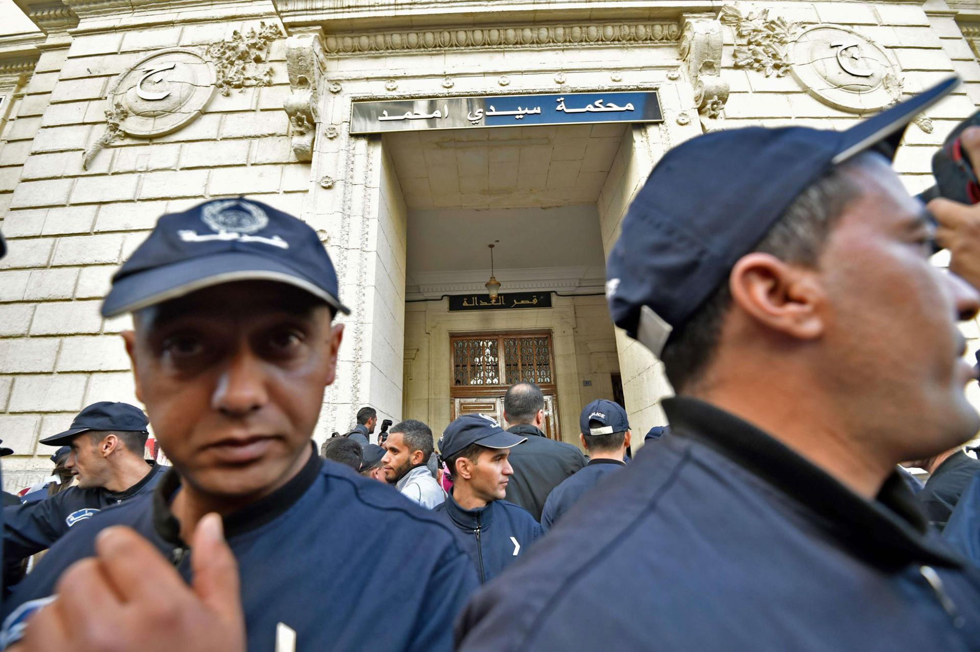 محاكمة رموز نظام بوتفليقة
