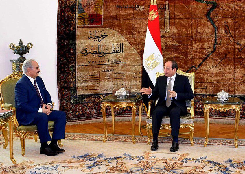 لقاء سابق بين السيسي وحفتر في القاهرة