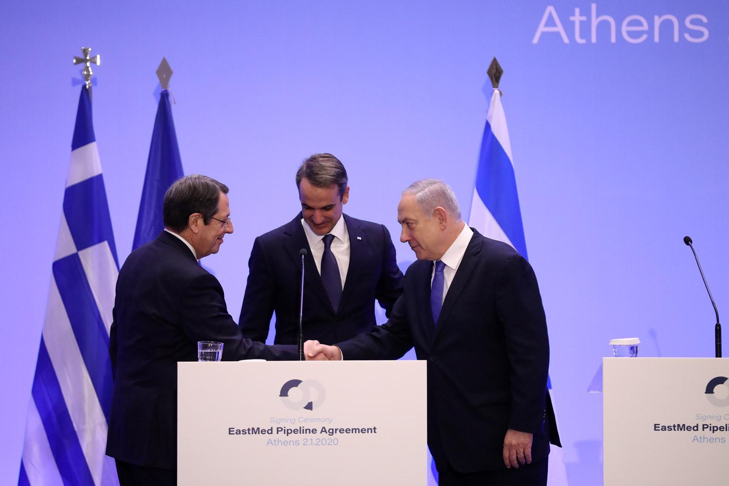 اتفاق ثلاثي لوقف أطماع أردوغان في غاز المتوسط