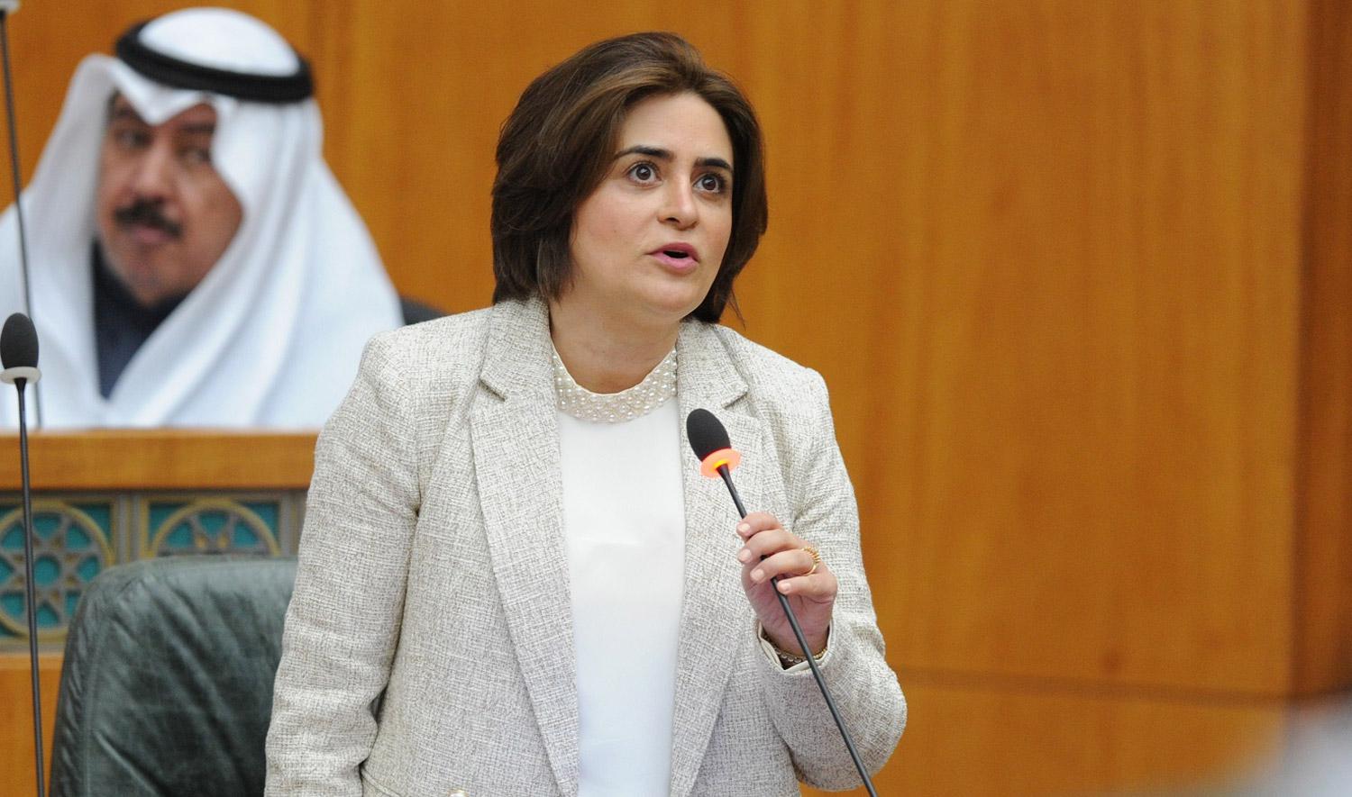 غدير أسيري تقطع الطريق أمام المتربصين بها منذ تعيينها