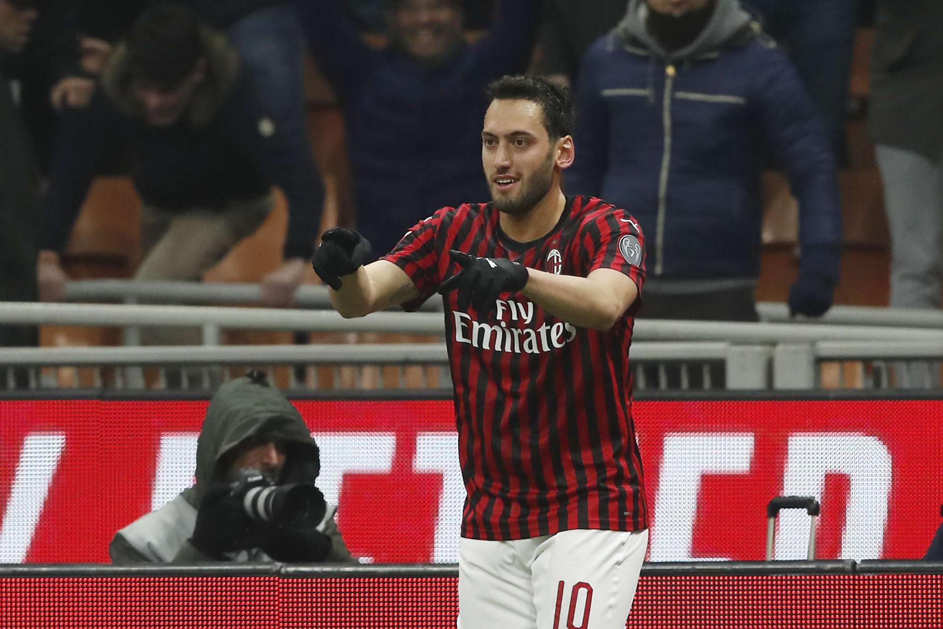 أوغلو يعادل تورينو في اللحظات القاتلة ويفرض شوطين اضافيين ينتهان بفوز ميلان