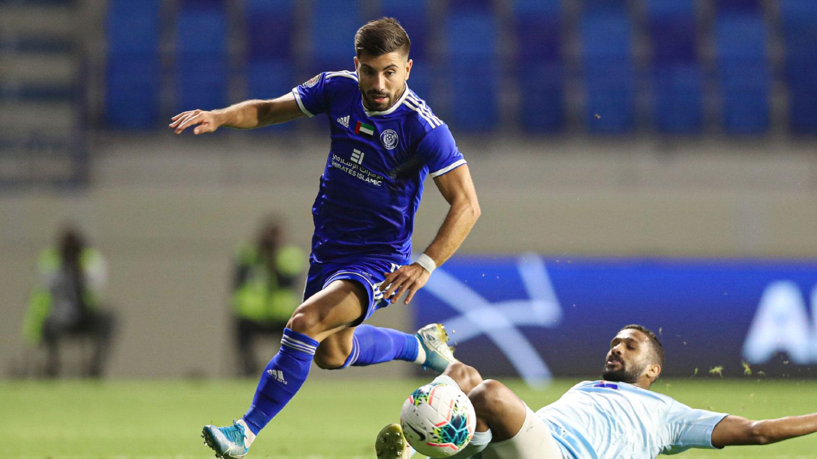 النصر يفشل في تضيق فارق الصدارة قبل لقاء الشارقة