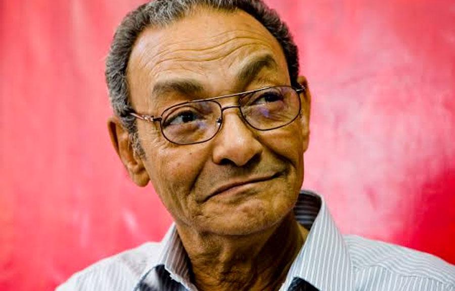 متاعب مع السلطة