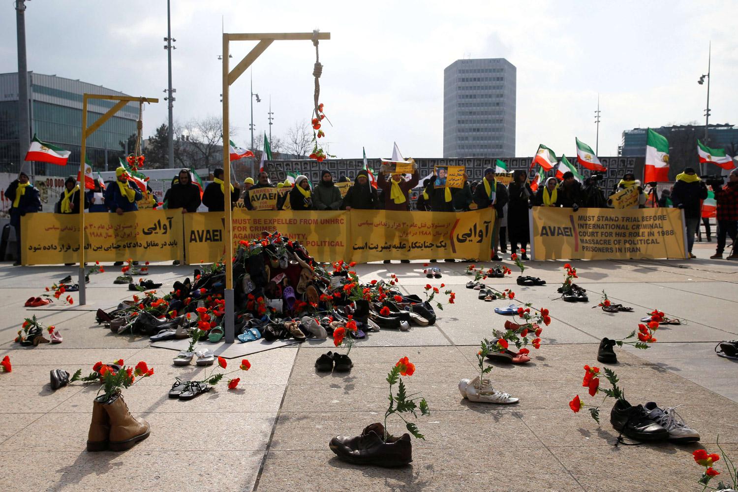المشنقة الإيرانية أصبحت رمزا للنظام في طهران