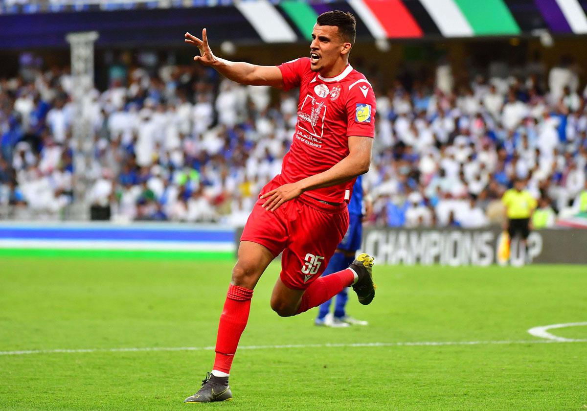 النجم الساحلي يتصدر برصيد 12 نقطة وبفارق نقطة واحدة أمام الأهلي