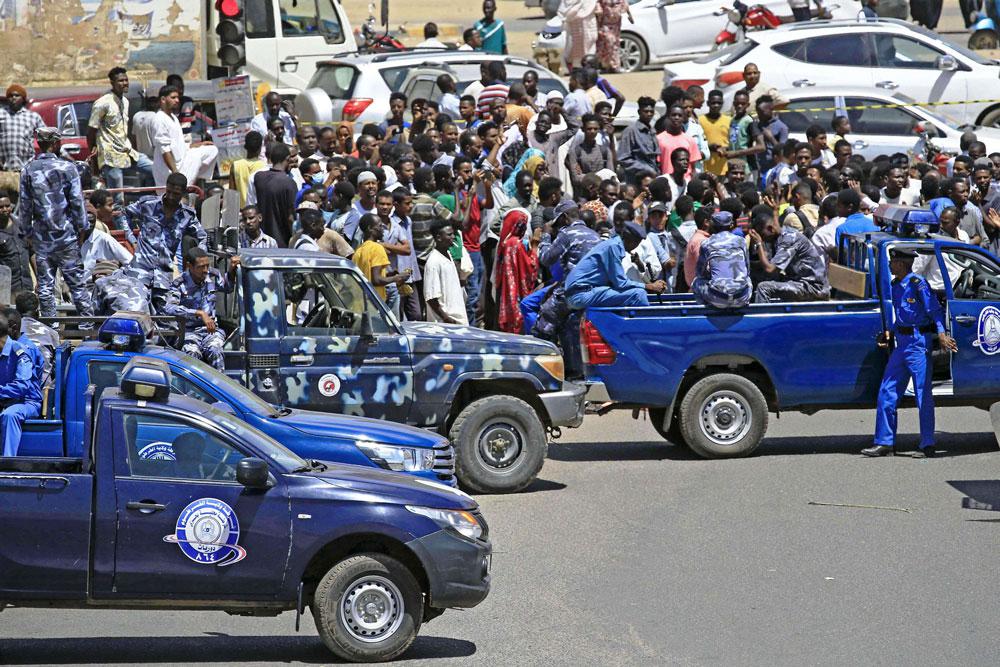استنفار أمني في السودان بعد محاولة اغتيال فاشلة لحمدوك