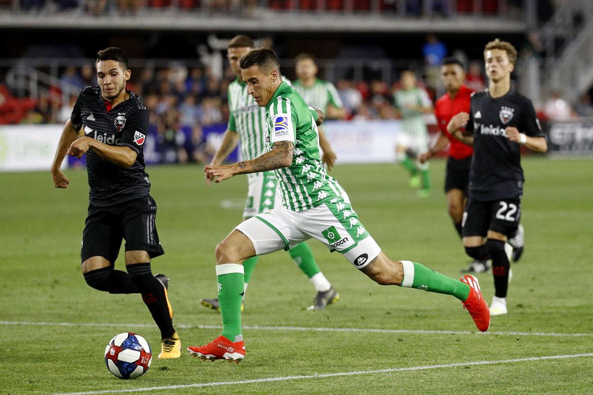 كريستيان تيو لاعب ريال بيتيس