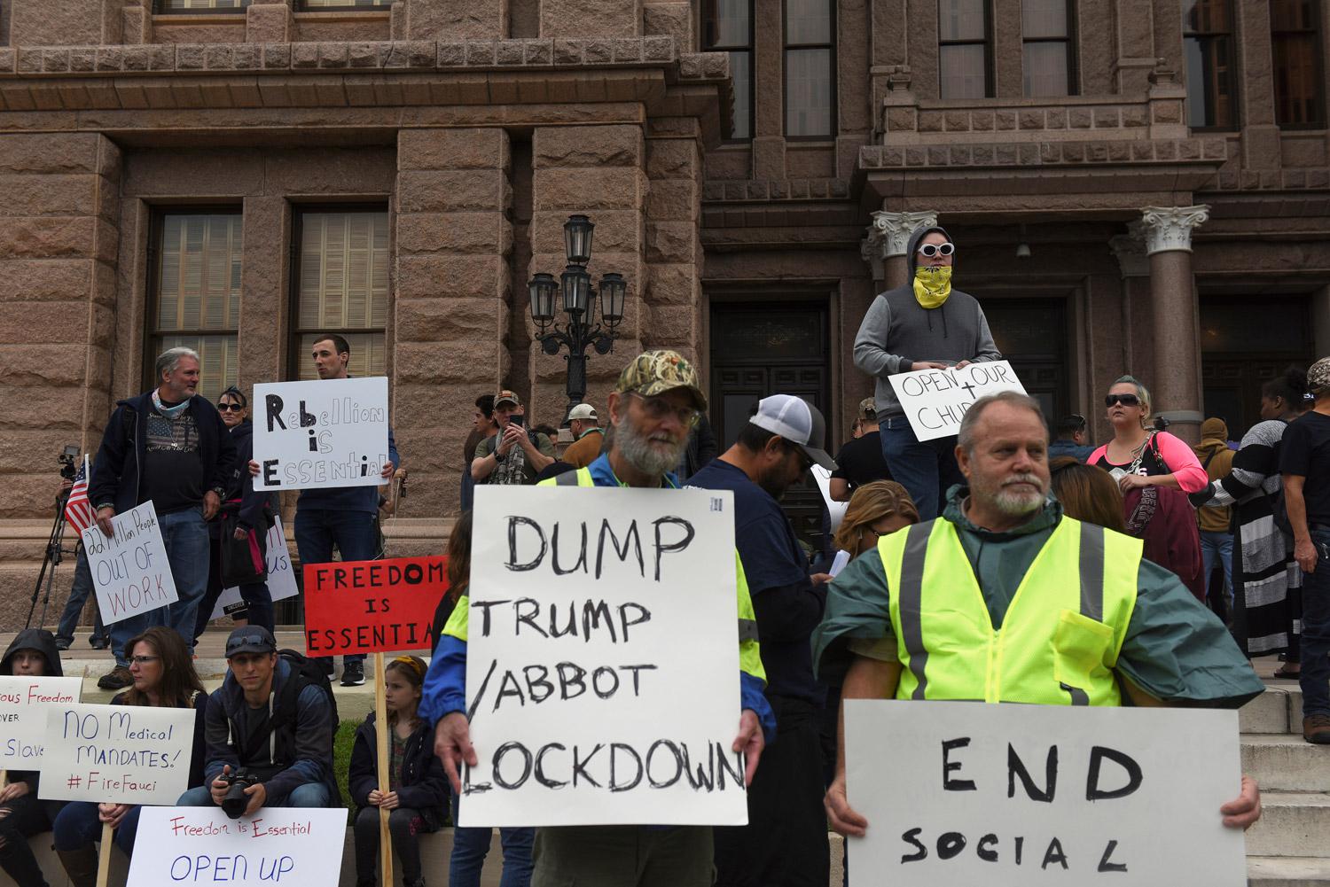 بعض الأميركيين يصدقون ترامب ويكذبون الأرقام