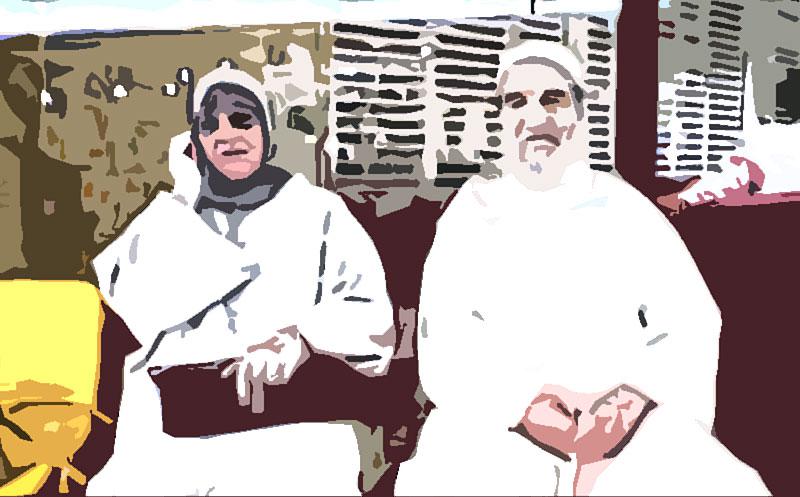 ابنة مراقب الجماعة تلعب دور الاستفزاز في ظل والدها