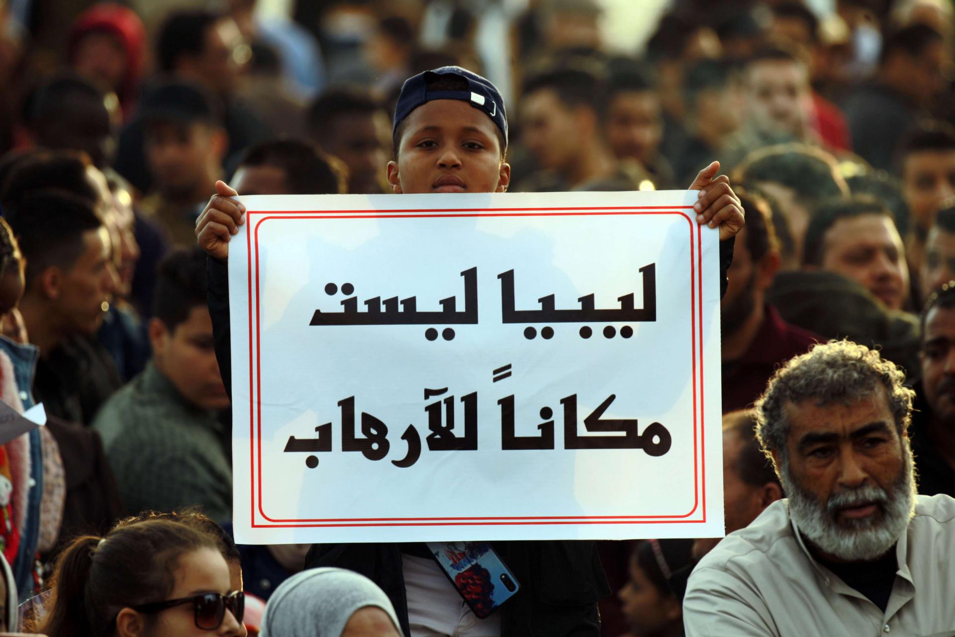 نحو انهاء هيمنة الفصائل المتطرفة على طرابلس