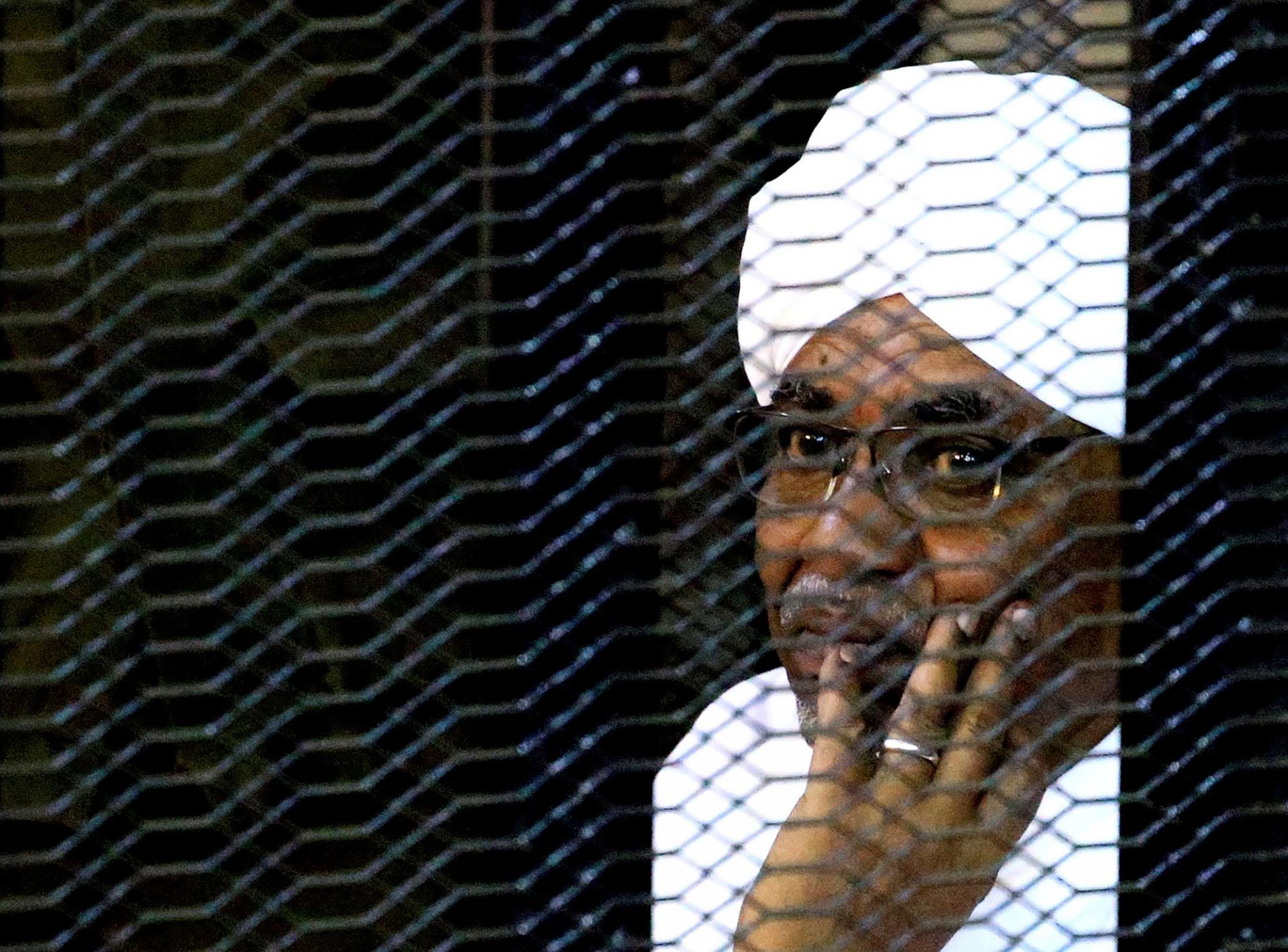 براعة لدى نظام البشير في ترسيخ الفساد وإخفائه