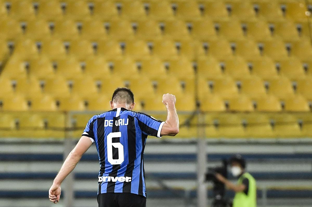 ستيفان دي فري لاعب انتر ميلان