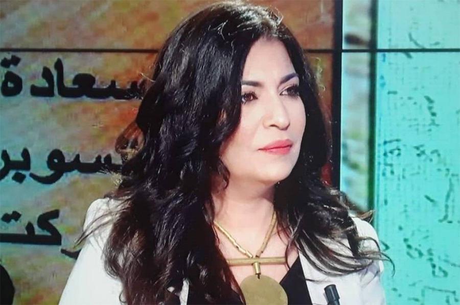 أنساق متوازية تارة وأخرى متقاطعة