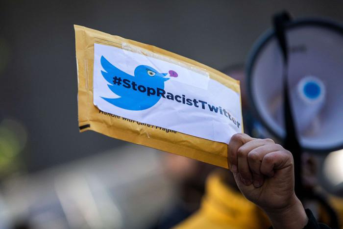 الحنجرة العالية