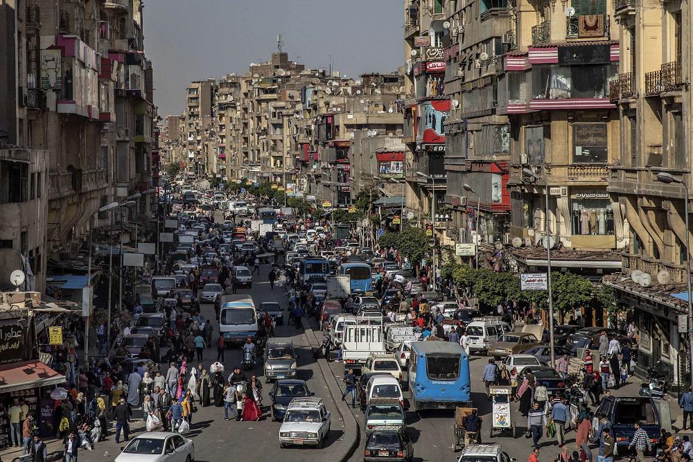 الفقر والبطالة يخنقان الشارع العربي