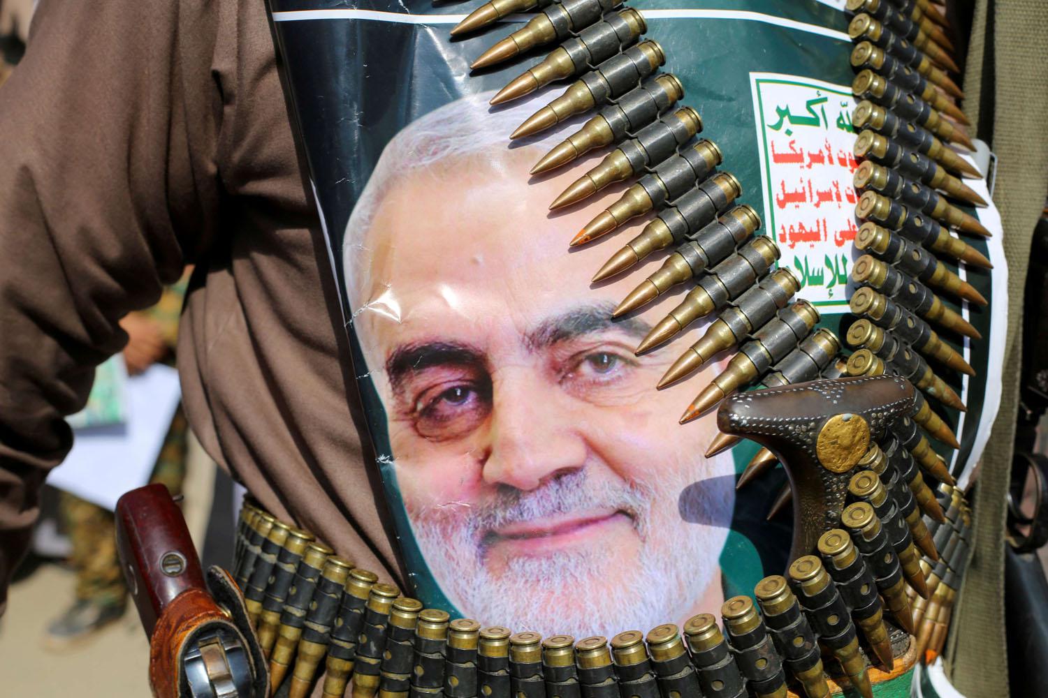صورة للجنرال القتيل قاسم سليماني في صنعاء