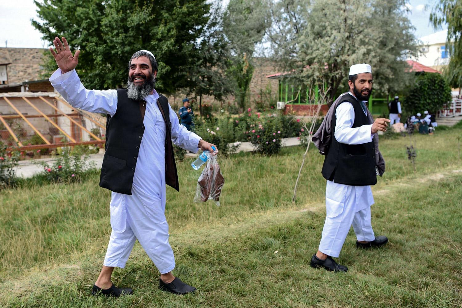 هل سترضى طالبان حقا بإخضاع السجناء للرقابة وعدم السماح لهم بالعودة إلى القتال؟