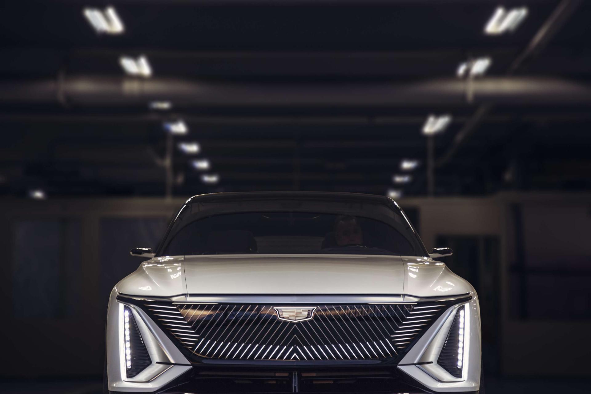 'ليريك'