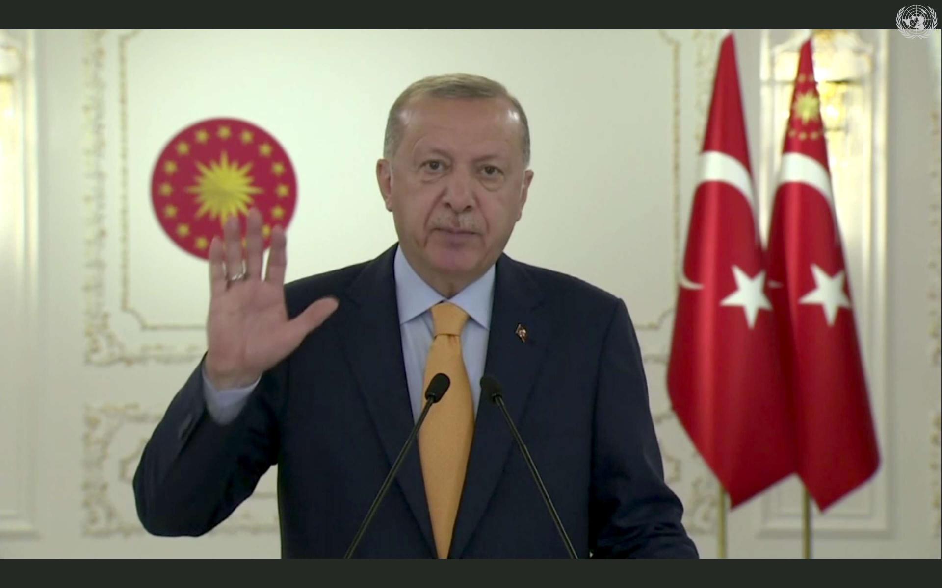 الضغوط الأوروبية تجبر اردوغان على خفض التصعيد في المتوسط