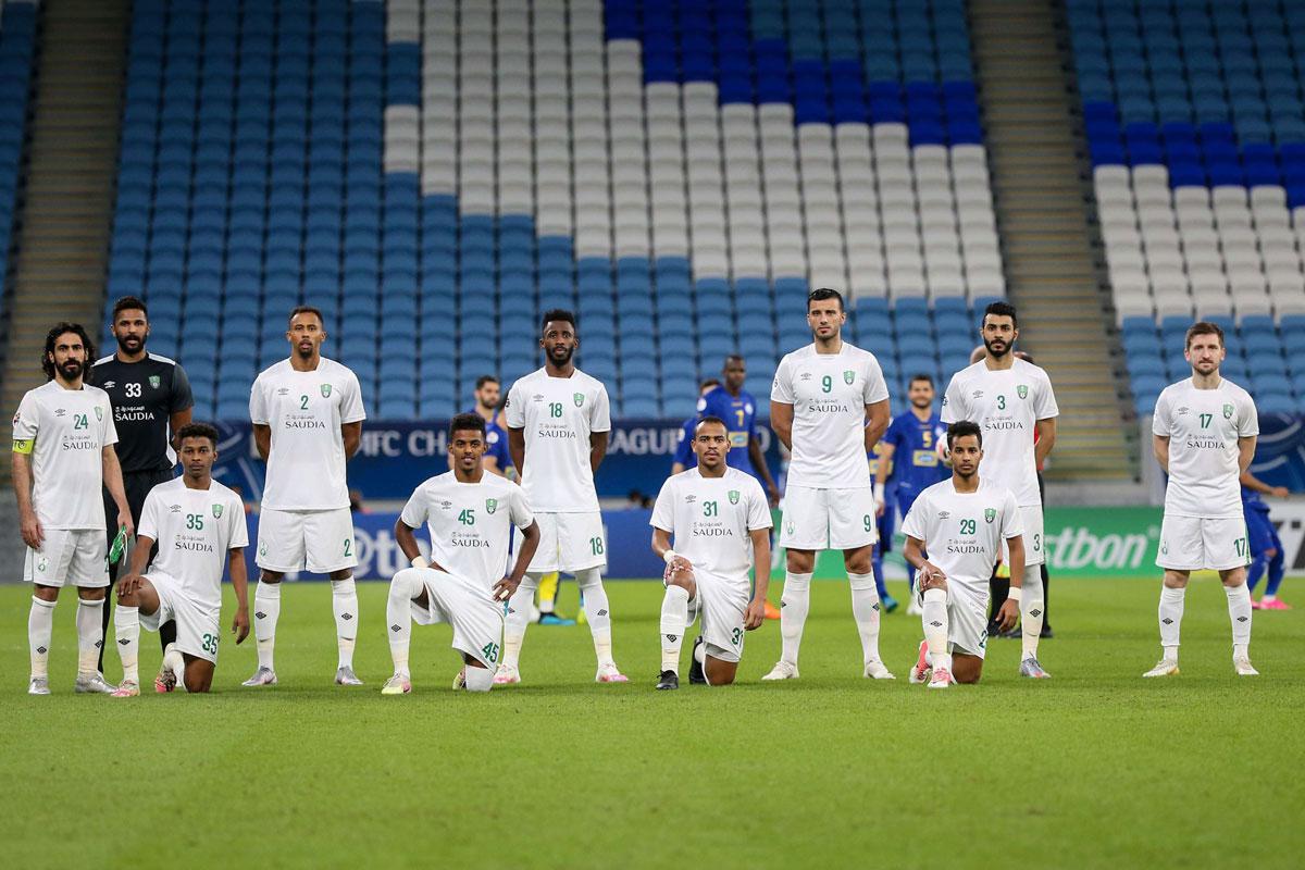 الاهلي وشباب الاهلي يملكان حظوظا متساوية للعبور الى ربع النهائي