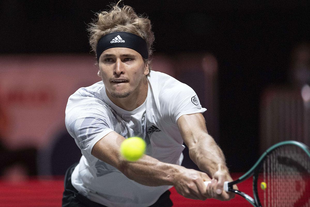 زفيريف الى ربع النهائي 