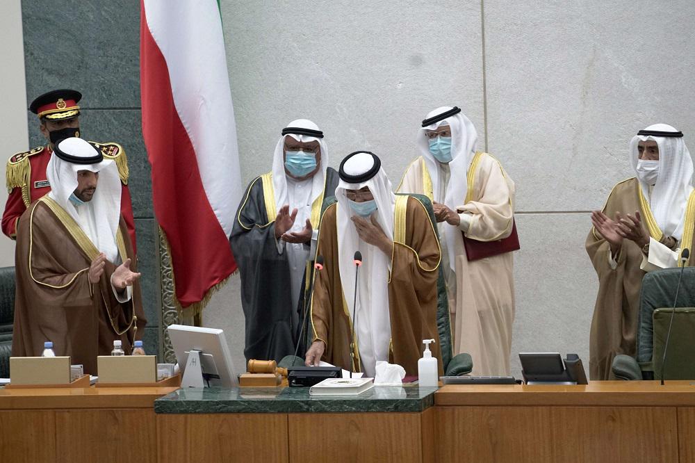 الشيخ نواف يؤدي اليمين الدستورية