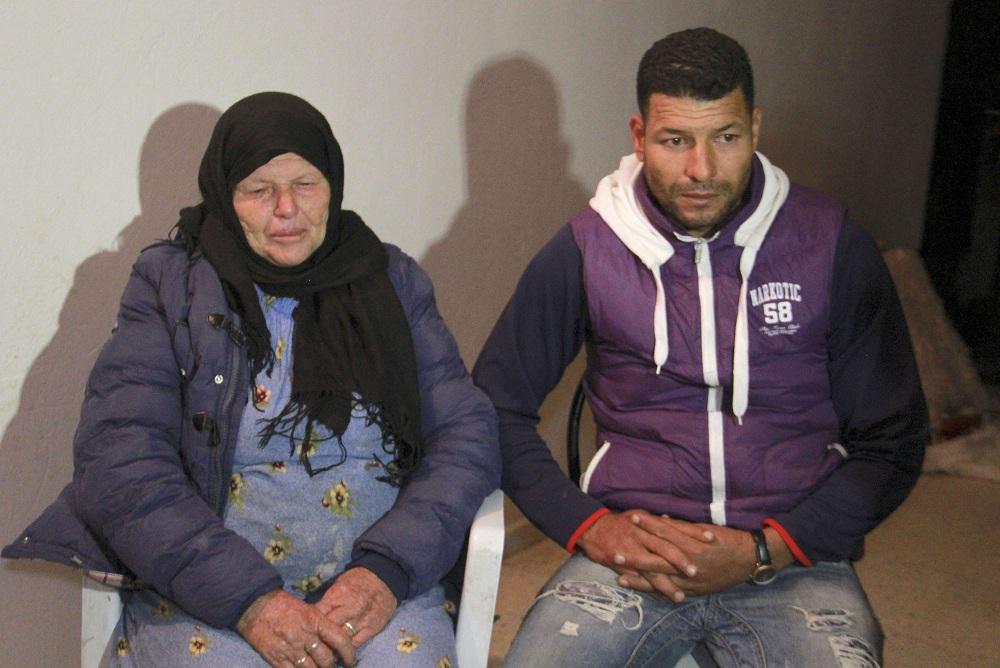 والدة وشقيق ابراهيم العيساوي المشتبه به بتنفيذ هجوم نيس