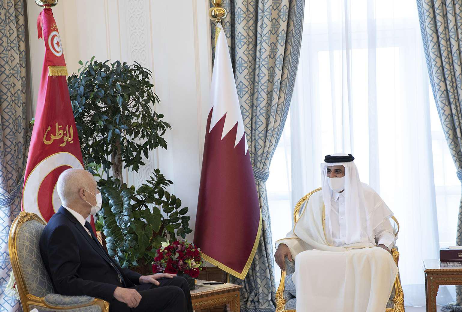 أمير قطر الشيخ تميم بن حمد آل ثاني يستقبل الرئيس التونسي قيس سعيد