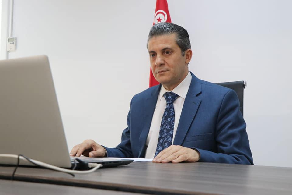 الإقالة ثم التوقيف لمصطفى العروي