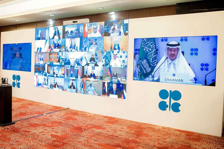 أوبك تكابد في ظرف صحي استثنائي للحفاظ على استقرار سوق النفط