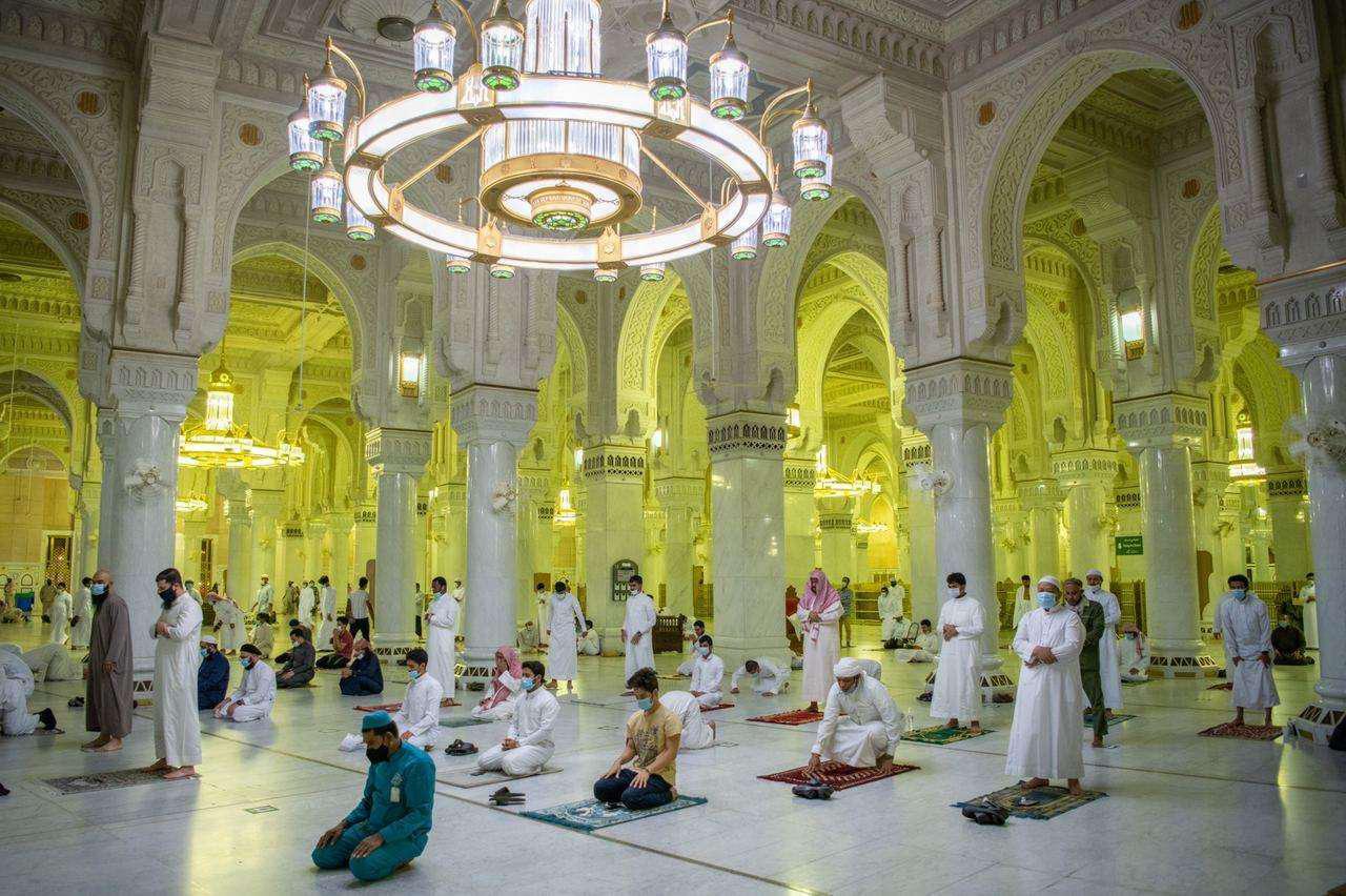 السلطات الدينية السعودية وجهت تعميما للخطباء والأئمة بالتوعية من خطر الاخوان وفكرهم على الأمة