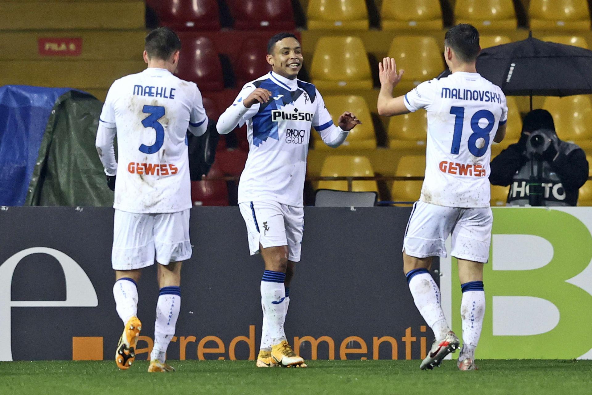 فريق 'القديسين' ينتفض ويكتسح كالياري