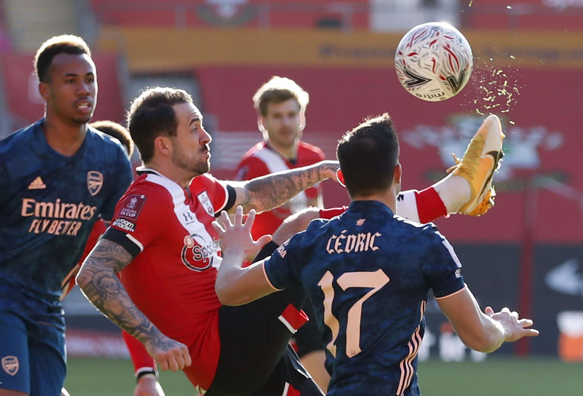 فريق 'المدفعجية' يفرط في اللقب بعد رقم قياسي في عدد احرازه