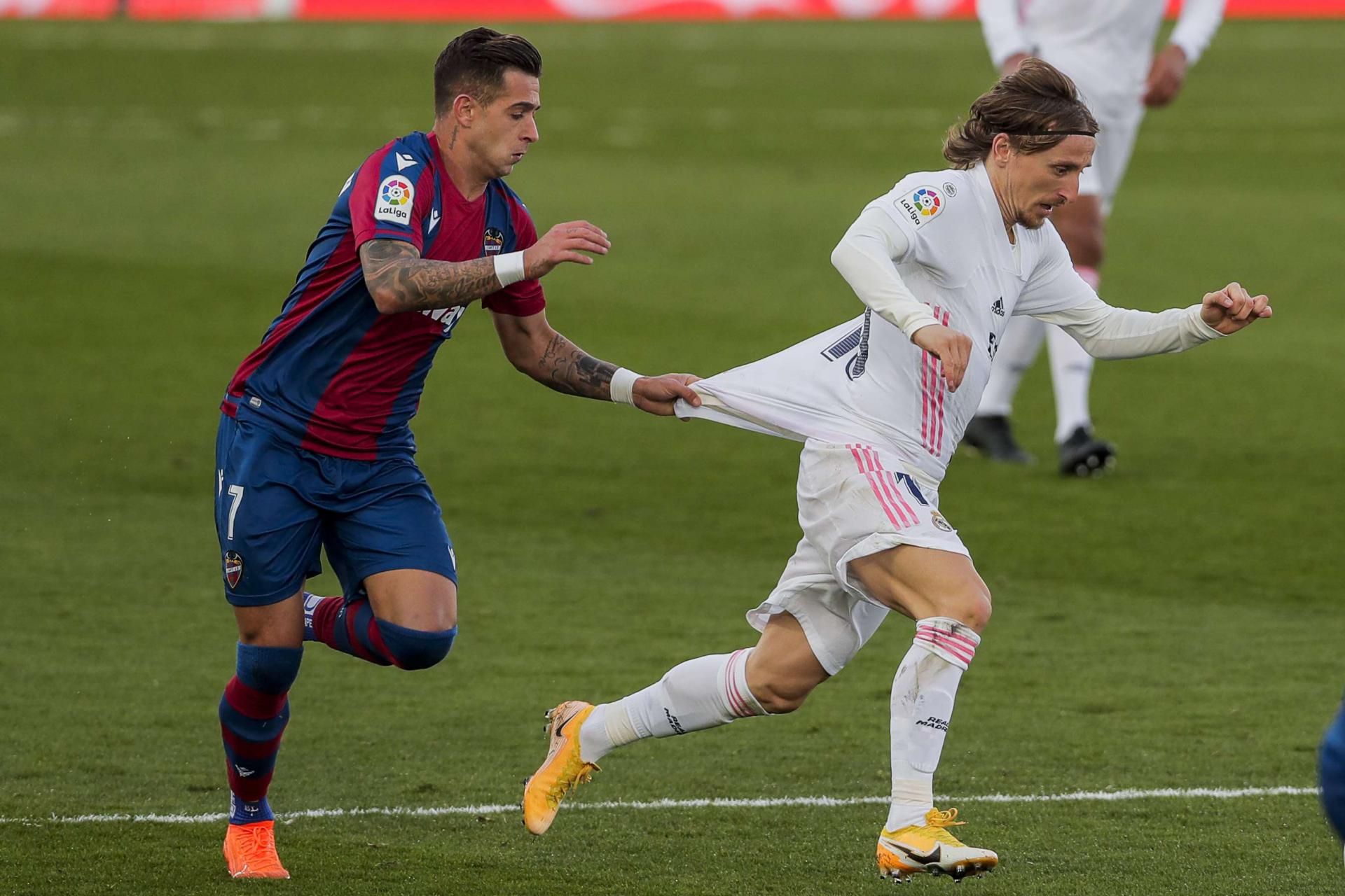 فوز تاريخي لليفانتي