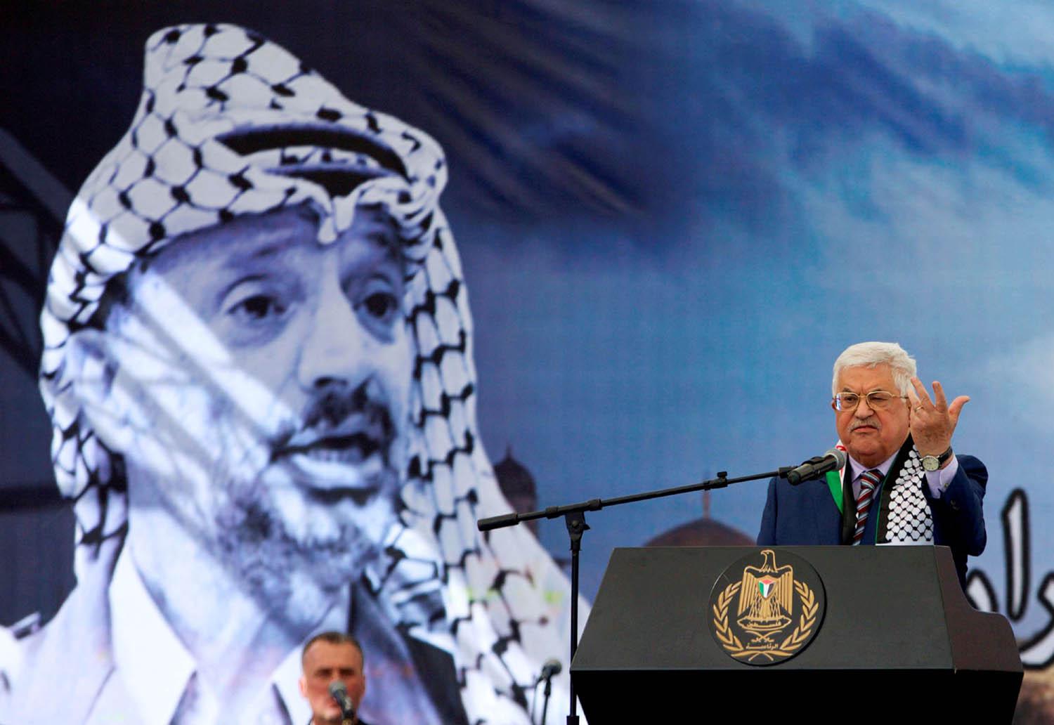 الرئيس الفلسطيني محمود عباس يلقي كلمة في ذكرى تأبين الزعيم الراحل ياسر عرفات