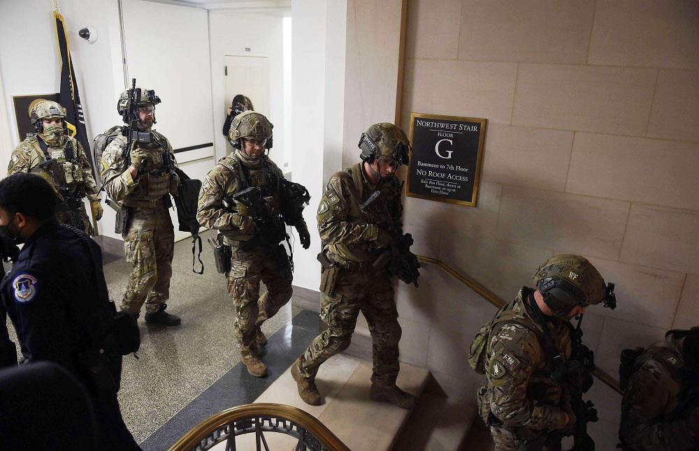 نشر الآلاف من قوات الحرس الوطني لتأمين العاصمة الأميركية قبل وبعد تنصيب جو بايدن