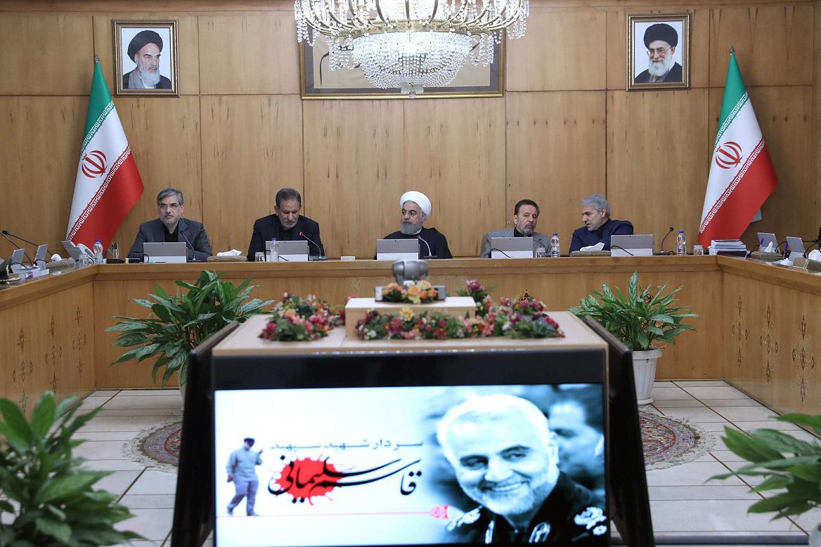 إيران تشق جهود إنقاذ الاتفاق النووي بتصعيد تلو الآخر