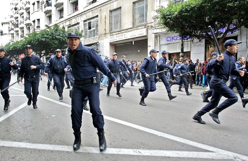 السلطات الجزائرية تتحرك لمنع إحياء الحراك