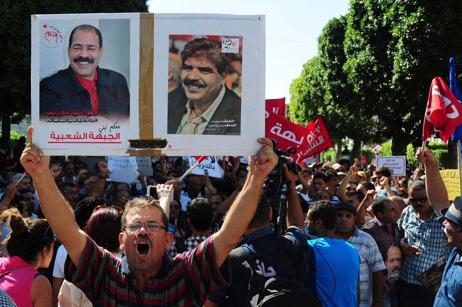اتهام راشد الغنوشي بقيادة الجهاز السري المتورط في اغتيال بلعيد والبراهمي حسب هيئة الدفاع