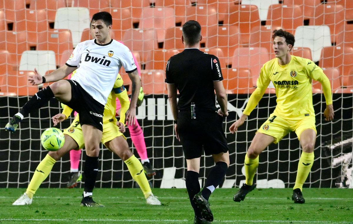 فريق 'الخفافيش' يحقق الفوز السابع في الموسم