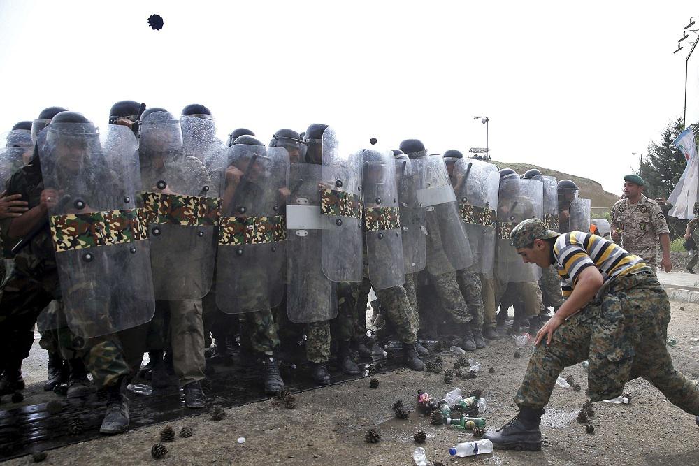 إيران دابت على اخماد اي تحرك احتجاجي مناوئ للنظام بالقوة
