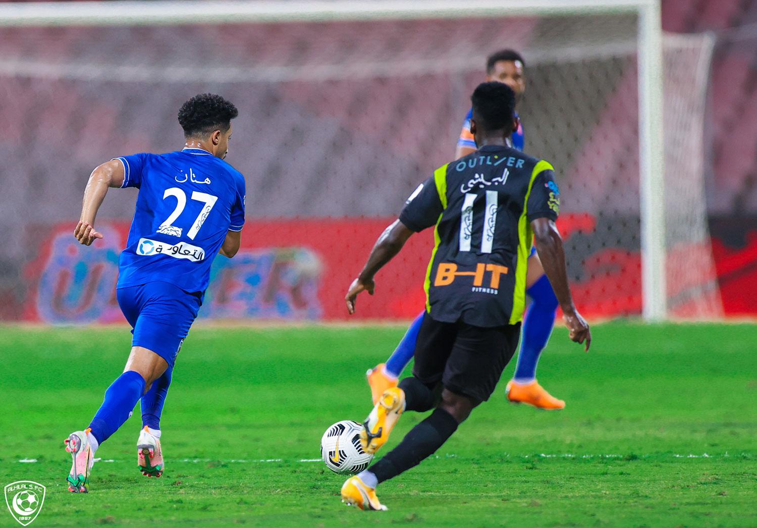   الاتحاد والهلال