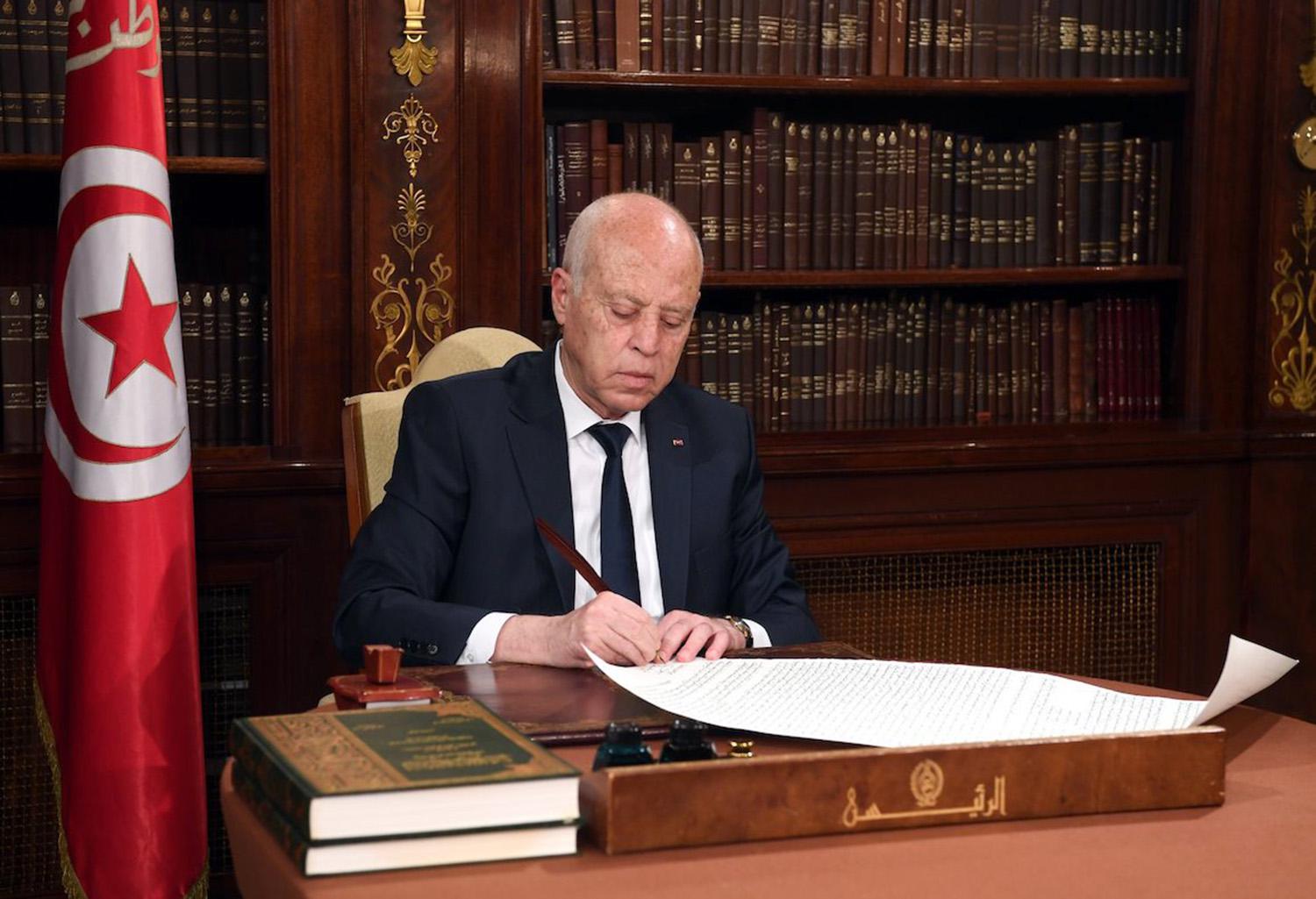 Saied says that anyone wanting him to violate the constitution is looking for a mirage