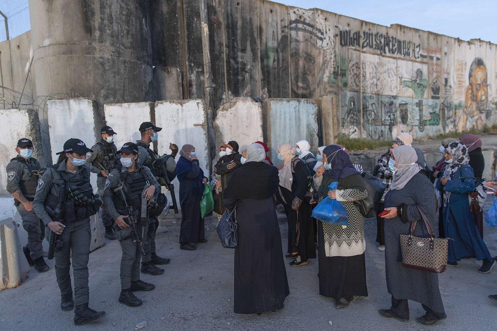قمع الفلسطنيين