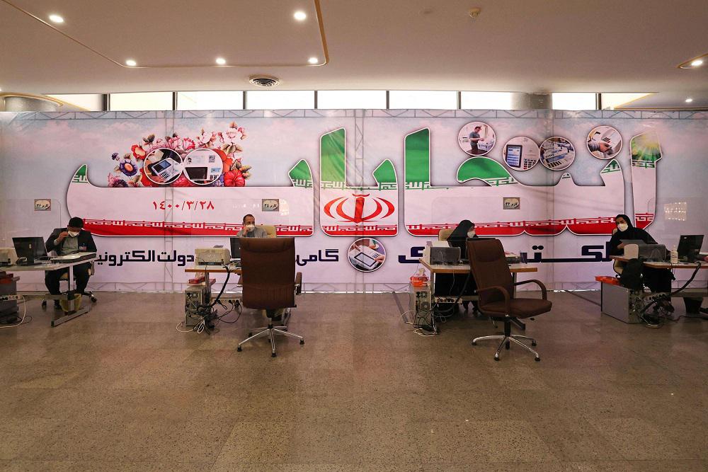 مخاوف في ايران من تكرار سيناريو مقاطعة الانتخابات التشريعية التي أتاحت فوزا كبيرا للمحافظين
